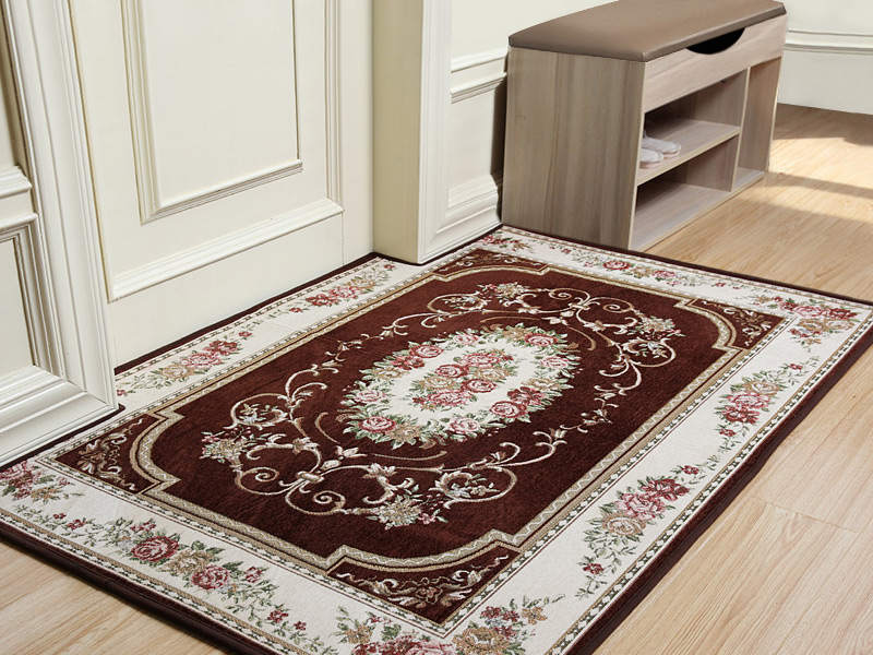 Турецкий ковер в прихожей